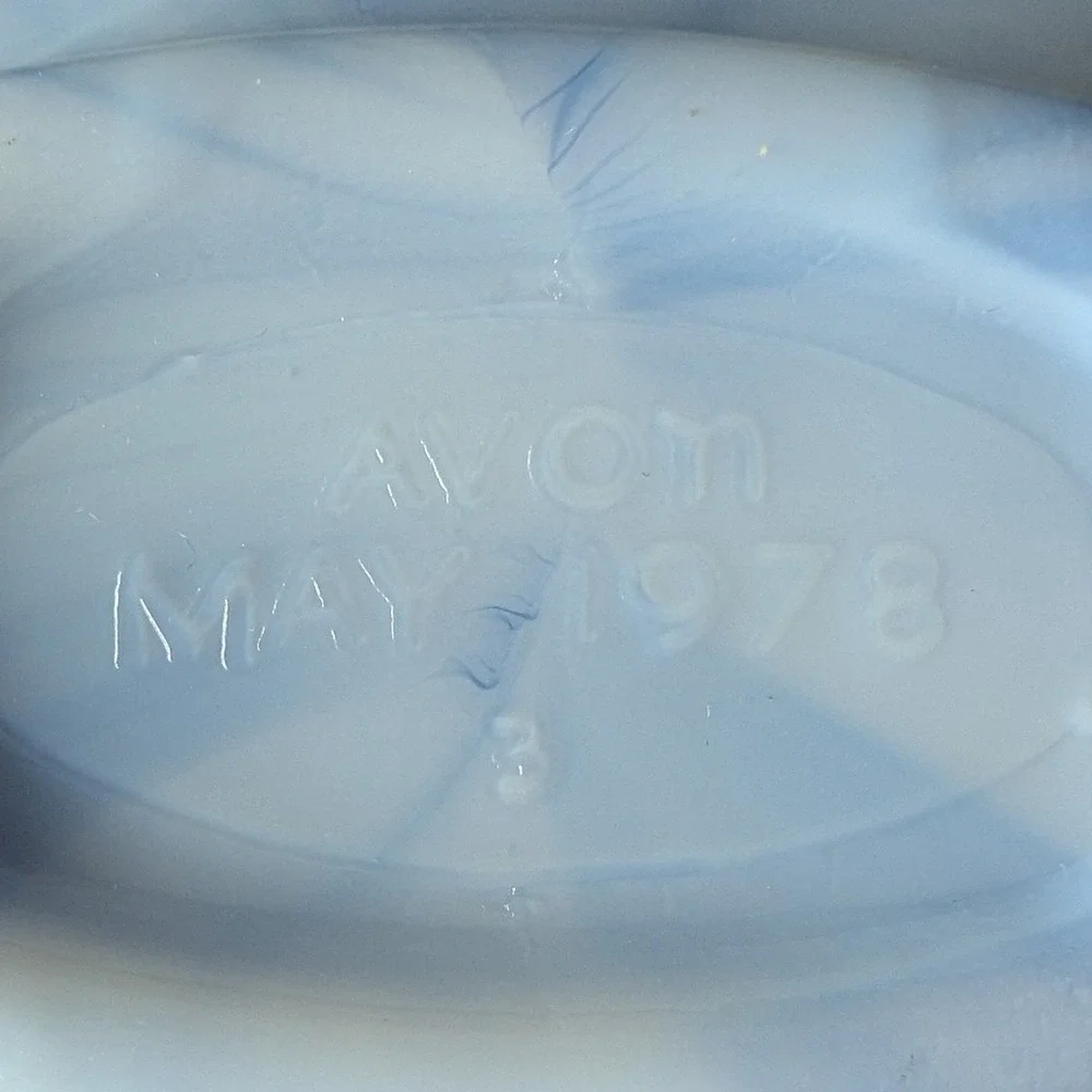 Vtg Avon May 1978 White Blue‎ Swirl Slag Glass Rose Floral Soap Trinket Dish